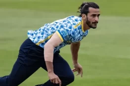 حسن علی کا دھماکے دار کم بیک: ہیٹ ٹرک سمیت 6 وکٹیں