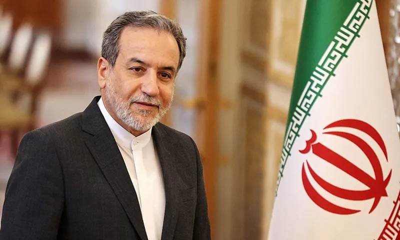 تہران: ایران نے امریکی فضائی حملوں کے بعد شدید ردِعمل کا اظہار کرتے ہوئے نہ صرف آبنائے ہرمز بند کرنے کا عندیہ دیا ہے