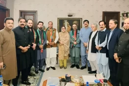 سابق وزیراعظم آزادکشمیر سردار تنویر الیاس پیپلز پارٹی میں شامل