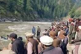 گلگت بلتستان میں المناک حادثہ، باراتیوں کی گاڑی دریا میں جا گری، دلہا سمیت 6 افراد جاں بحق