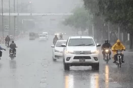 پاکستان میں پری مون سون بارشیں کب شروع ہورہی ہیں، الرٹ جاری