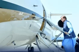 وزیراعظم شہباز شریف متحدہ عرب امارات کے ایک روزہ سرکاری دورے پر روانہ