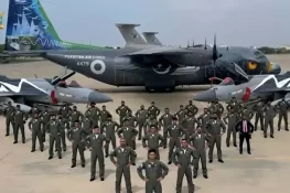 رائل انٹرنیشنل ایئر ٹیٹو شو 2025 میں پاک فضائیہ کے طیاروں کی عالمی سطح پر شاندار کامیابی