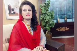سیلابی ریلے میں نجی چینل کی اینکر شوہر اور 3 بچوں سمیت بہہ گئیں
