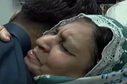 32 سال بعد اغوا ہونے والا بچہ والدین سے مل گیا، جذباتی مناظر نے دل پگھلا دیے