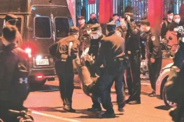 فضائی ٹکٹ کا خرچہ بچانے کے لیے 8 گاڑیاں چرانے والا شخص گرفتار