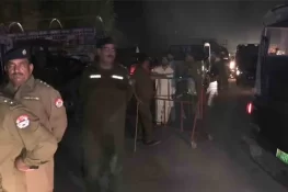 گجرات: ایک ہی رات میں دو پولیس مقابلے