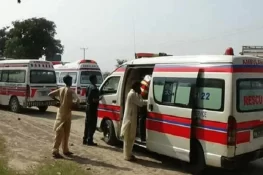 مسافر کوچ کی ٹکر سے ایک ہی خاندان کے 5 افراد جاں بحق