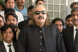 سیاسی طور پر حکومت گرا کر دکھاؤ، علی امین گنڈاپور کا چیلنج