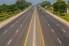 صرف رائیونڈ کیلئے موٹروے تعمیر کا انکشاف، سینیٹ کمیٹی میں شدید ردعمل