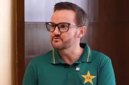 ہیڈ کوچ کا ٹیم کو واضح پیغام: ایشیا کپ اور ورلڈکپ کے لیے تسلسل والا انداز اپنانا ہوگا