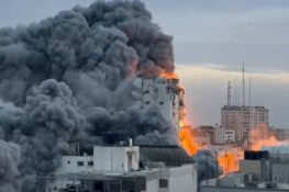 غزہ پر اسرائیلی بمباری، 105 فلسطینی شہید، 6 لاکھ افراد کی جبری منتقلی کا منصوبہ