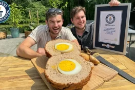 برطانوی شیفس کا کارنامہ، دنیا کا سب سے بڑا اسکوچ ایگ تیار