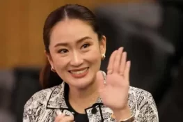 تھائی لینڈ کی وزیراعظم پیتونگاترن شیناوترا عہدے سے معطل