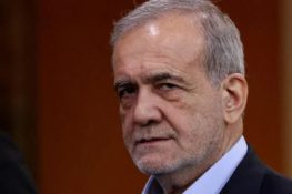 ایرانی صدر کو راستے میں گاڑی چھوڑ کر ٹیکسی میں سفر کرنا پڑ گیا