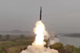 جنوبی کورین صدر کی ٹرمپ سے ملاقات سے قبل شمالی کوریا کا میزائل تجربہ
