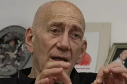 غزہ میں جاری کارروائیاں جنگی جرائم ہیں، اسرائیل کے سابق وزیراعظم کا اعتراف