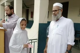 سوات میں اسکول پرنسپل کے بروقت فیصلے نے 900 قیمتی جانیں بچالیں