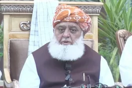 موجودہ حکومت عوامی نہیں، اسٹیبلشمنٹ کی ہے، فضل الرحمن