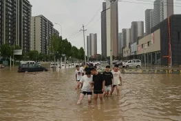 چین میں شدید بارشوں سے 2.2 ارب ڈالر کا انفراسٹرکچر نقصان، 23 صوبے متاثر