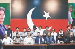 پی ٹی آئی کا سپریم کورٹ کے باہر احتجاج کا فیصلہ