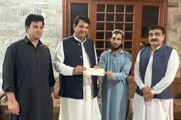 سیلاب میں جانیں بچانے والے رضاکاروں کو 10،10 لاکھ انعام