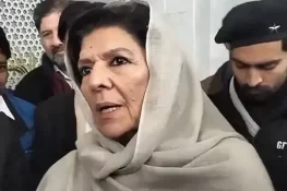 علیمہ خان کا وضاحتی بیان: سلمان اکرم سے کوئی تلخ کلامی نہیں ہوئی، وہ فیملی جیسے ہیں