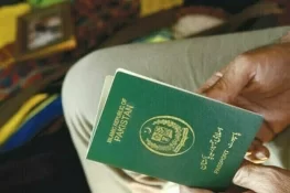 ہزاروں پاسپورٹس چوری ہونے کا انکشاف، تمام بلاک کر دیے گئے: ڈی جی پاسپورٹ