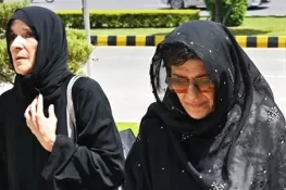 26 نومبر احتجاج کیس: علیمہ خان کی عبوری ضمانت میں 10 ستمبر تک توسیع