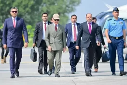 وزیراعظم شہباز شریف سرکاری دورے پر ریاض روانہ