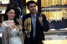 تمنا بھاٹیہ کے بارے میں صحافی کے سوال پر عبدالرزاق کا جواب