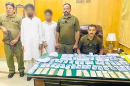 پولیس تھانہ سٹی لالہ موسیٰ کی بڑی کارروائی: گھر میں چوری کی واردات کرنے والے دو ملزمان گرفتار