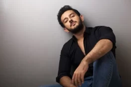 اپنی بیوی کے ساتھ تصویر نہیں لگاؤں گا کیونکہ میرا مذہب اجازت نہیں دیتا، اذان سمیع