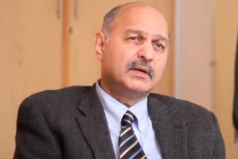 مشاہد حسین سید کا پاکستان کو بھارت سے کرکٹ نہ کھیلنے کا مشورہ: "وہ پاکستان سے نفرت کرتے ہیں”