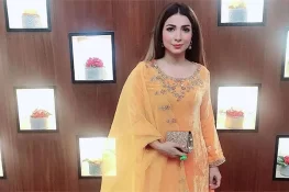 دعا ملک کا انکشاف: "انڈسٹری کے بااثر فرد نے ہراساں کیا، مگر نام نہیں لے سکتی”