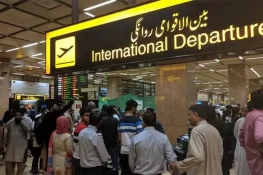 تین سال میں 28 لاکھ سے زائد پاکستانی بیرون ملک منتقل، خواتین کی بڑی تعداد بھی شامل