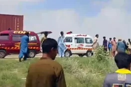 کراچی: تین خواجہ سراؤں کے قتل کا مقدمہ نامعلوم افراد کے خلاف درج