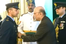 معذرت کرنے والوں کو ایک بار پھر سول ایوارڈ لینے کی ترغیب