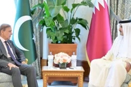 دوحہ: وزیراعظم شہباز شریف کی امیر قطر سے ملاقات، اسرائیلی حملے کی شدید مذمت