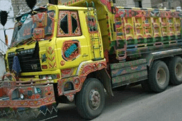 ایبٹ آباد: اسکول کے طلبہ کو ڈمپر نے کچل ڈالا، 3 بچے جاں بحق، 5 شدید زخمی