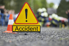 سرائے عالمگیر: تیز رفتار کار کی ٹکر سے باپ جاں بحق، بیوی اور بیٹی شدید زخمی