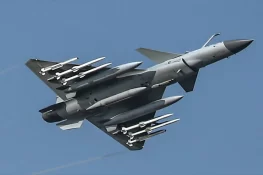 بنگلہ دیش نے چین سے 20 جے-10 سی لڑاکا طیارے خریدنے کا معاہدہ طے کرنے کا فیصلہ کرلیا