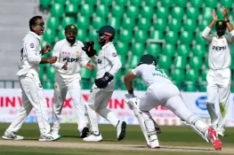 لاہور ٹیسٹ کا چوتھا روز: جنوبی افریقا کی بیٹنگ جاری، میچ فیصلہ کن مرحلے میں داخل