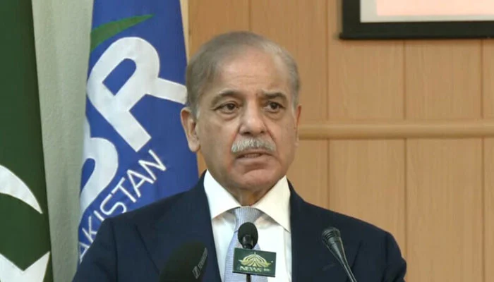 1462226_031834_updates پاکستان کو قرضوں کے چکر سے نکالنا ہوگا: وزیراعظم شہباز شریف