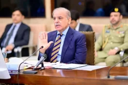 سندھ پنجاب کشیدگی: وزیراعظم شہباز شریف نے پارٹی کے سینیئر رہنماؤں کو اجلاس کے لیے طلب کر لیا