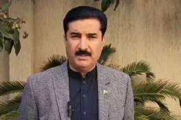 علی امین گنڈاپور کے استعفے پر تاحال فیصلہ نہیں، گورنر خیبرپختونخوا دستخط کیے بغیر اسلام آباد روانہ