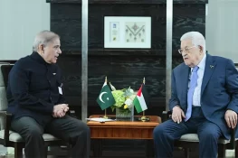 وزیراعظم شہباز شریف سے فلسطینی صدر کی ملاقات، پاکستان کی حمایت پر اظہارِ تشکر