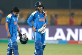 ویمنز کرکٹ ورلڈکپ: بھارت کو مسلسل تیسری شکست، ٹیم سخت تنقید کی زد میں