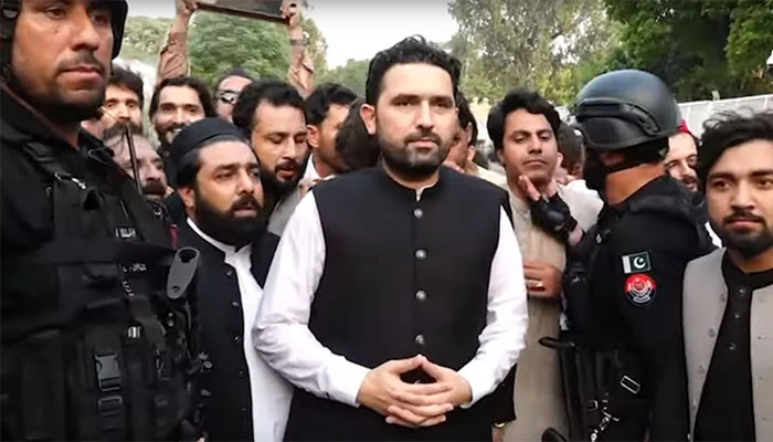 1523619_054604_updates مریم نواز نے مبارکباد نہیں دی، خیبر پختونخوا میں گندم بند کر دی: سہیل آفریدی