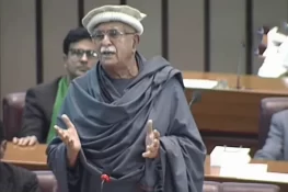 اپوزیشن اتحاد کا بڑا فیصلہ: محمود خان اچکزئی قومی اسمبلی میں قائدِ حزبِ اختلاف نامزد